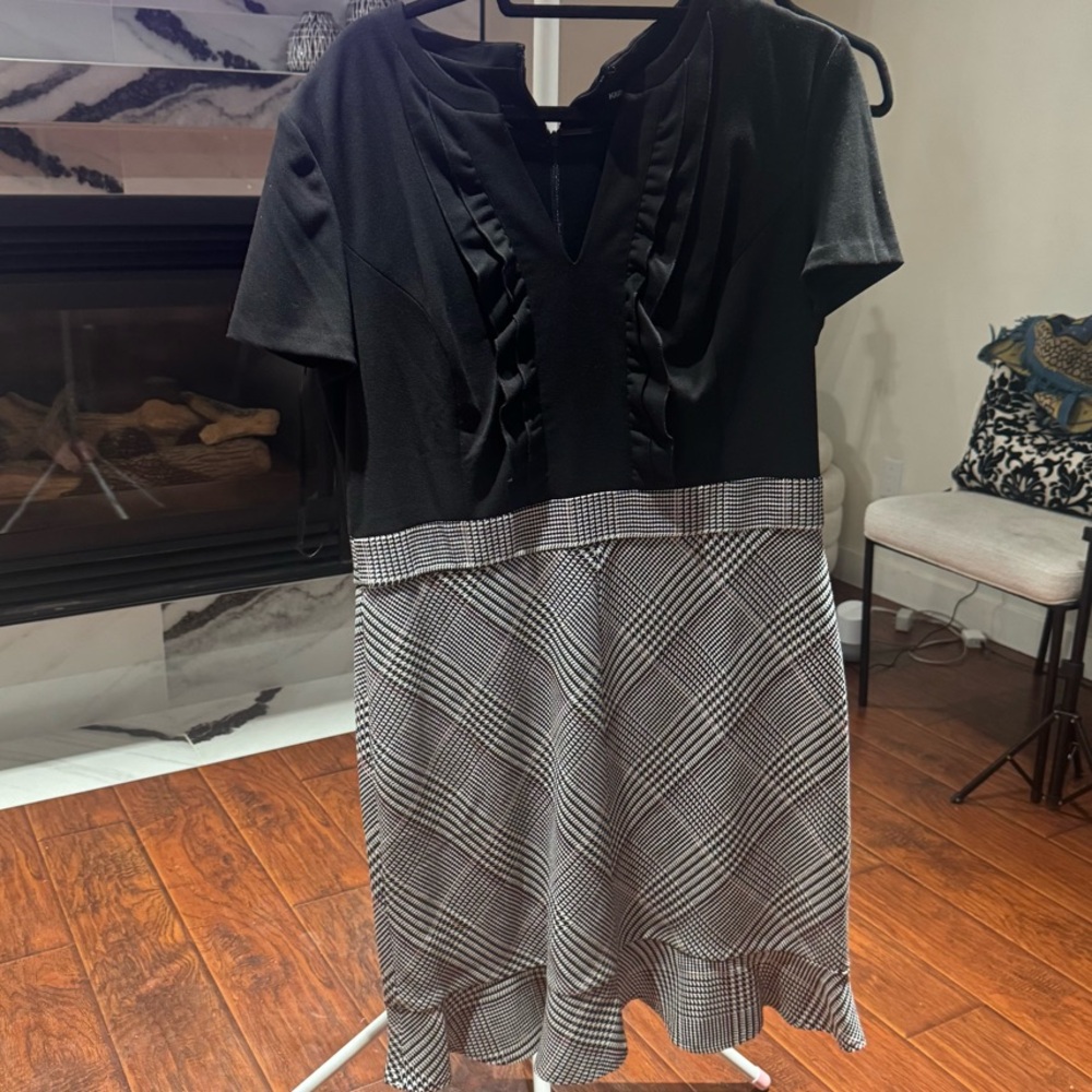Karl Lagerfeld Black and Gray Ruffled A-line Midi Dress